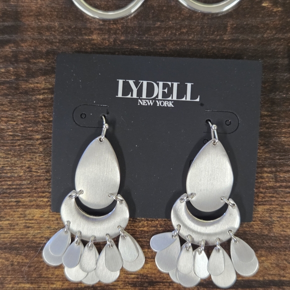 🆕️Lydell New York Silvertone Earring Lot of 4 Pairs - Picture 3 of 5